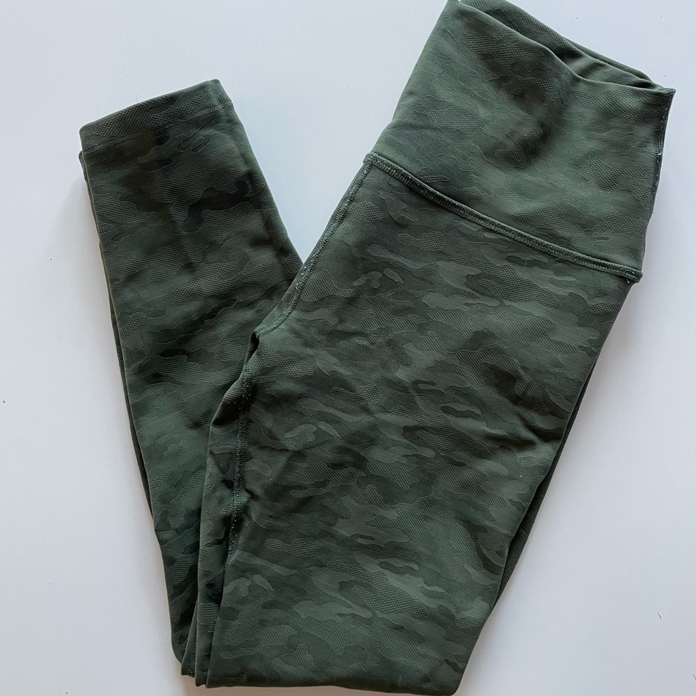 Beyond Yoga Cropped Leggings